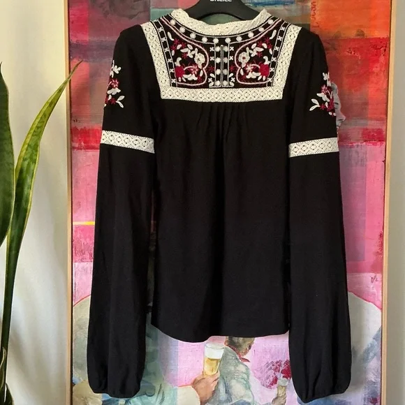 Free People puff sleeve and embroidery LS top - Picture 6 of 7